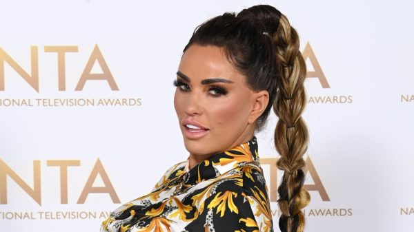 Katie Price onderging veertiende borstvergroting: 'Wie mooi wil zijn moet pijn lijden'