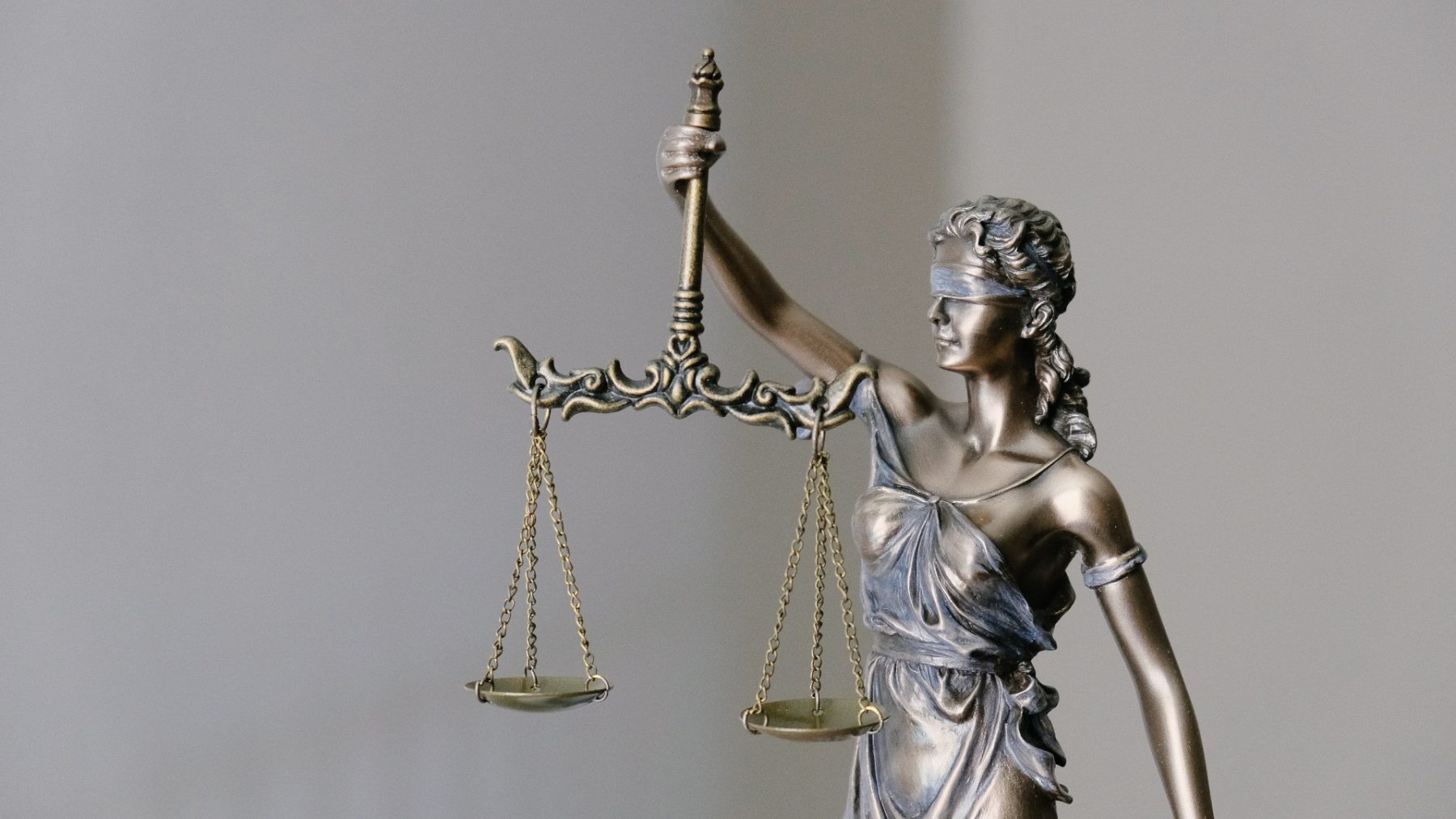 Oud-directeur stichting Kanjer Wens blijft 90 dagen langer vast