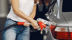 Thumbnail voor Kabinet werkt aan koopkrachtherstel: accijnzen op brandstof per 1 april omlaag