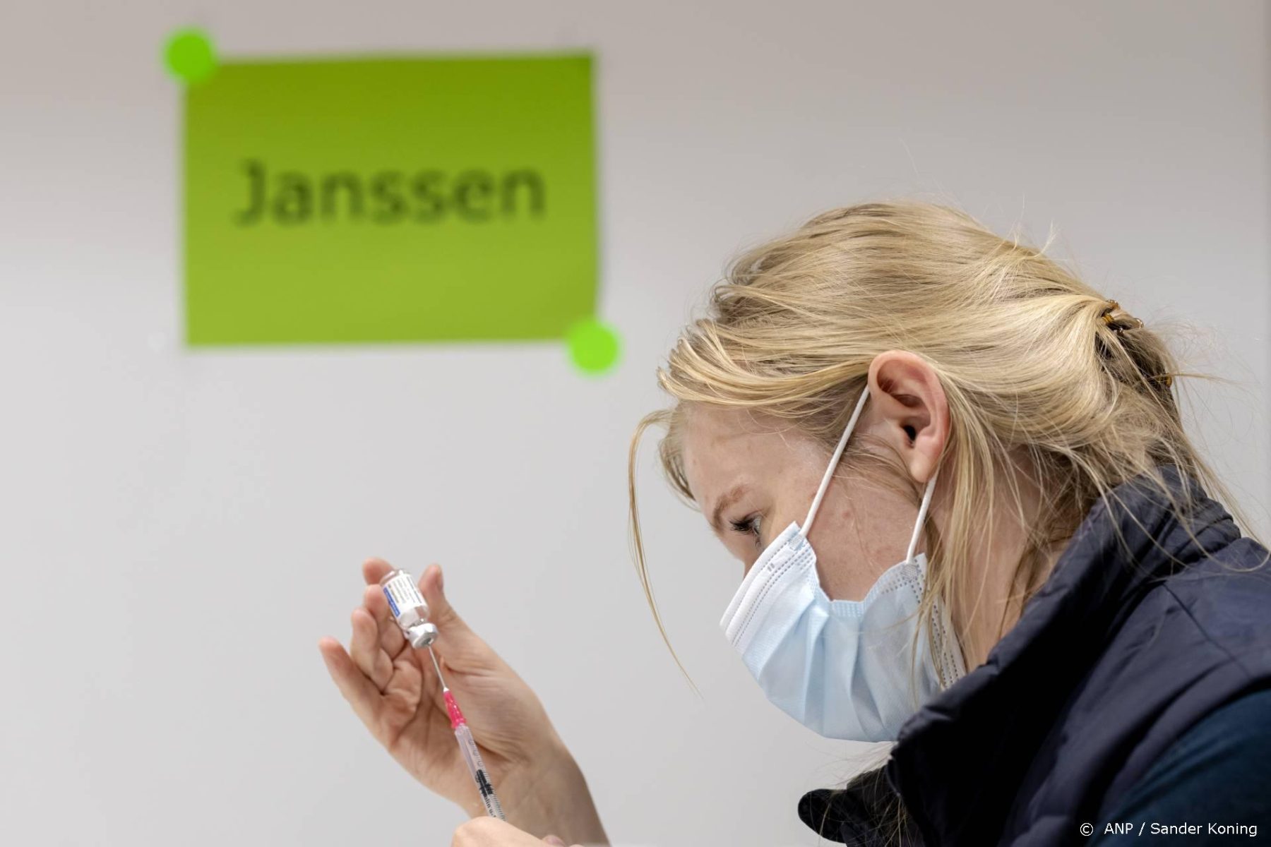 Extra booster voor meer vrijheid in buitenland, vanaf woensdag mogelijk