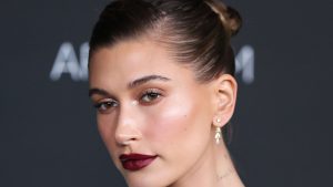 Thumbnail voor Hailey Bieber met spoed opgenomen in ziekenhuis: 'Tijdens ontbijt kreeg ik symptomen van beroerte'