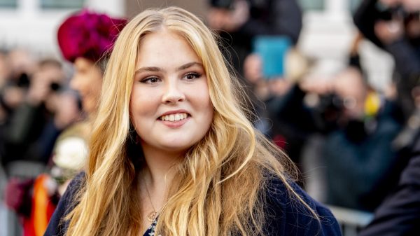 Privé begaat blunder en zet verkeerde 'Amalia' op cover