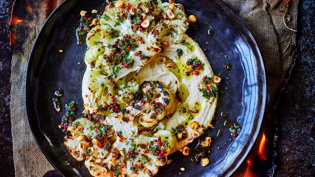Bloemkool zoals je 'm nog nooit at: heerlijk bereid op de barbecue