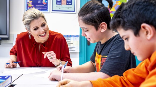 Máxima bezoekt Haagse scholen met Oekraïense leerlingen