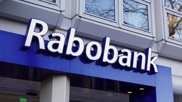 Rabobank houdt zich stil over beschuldigingen mondkapjesdeal