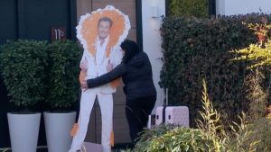 Thumbnail voor Antoinette (48) neemt Gerard Joling mee naar 'LLDL': 'Staat normaal in de slaapkamer'