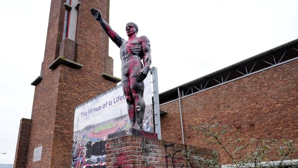 Omstreden standbeeld weg bij Olympisch Stadion