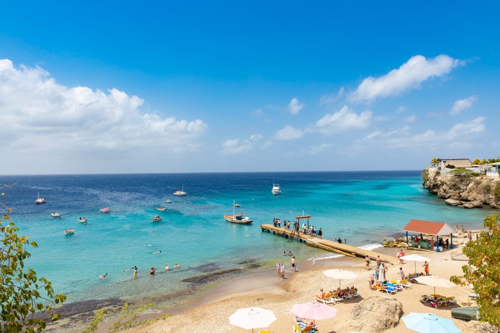 Zon, zee, strand: zeven redenen waarom jij nú naar Curaçao wil