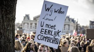 Thumbnail voor 'Kabinet denkt aan basisbeurs van 255 euro voor uitwonende studenten'