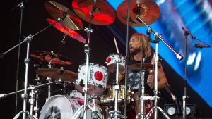 Thumbnail voor Drummer Taylor Hawkins van Foo Fighters overleden