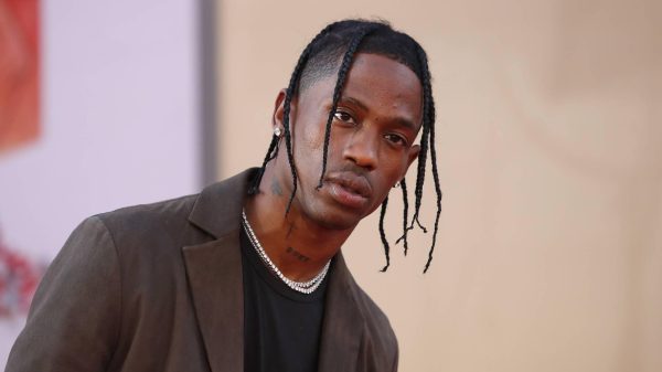 Travis Scott geeft eerste optreden sinds drama Astroworld