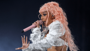 Thumbnail voor Bitter: Doja Cat stopt met muziek maken na ruzie op Twitter