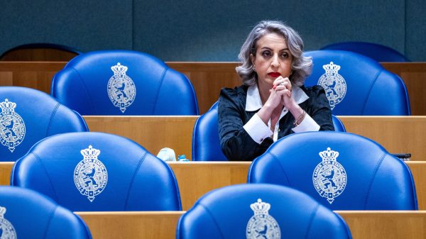 Volt-bestuur beëindigt lidmaatschap Kamerlid Gündoğan