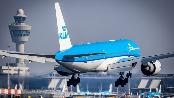 KLM wil meer (doorstroom)reizigers in de trein krijgen