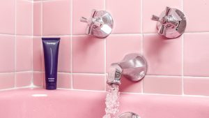 Thumbnail voor Wat is goedkoper: een bad of een douche nemen? (En nog drie slimme bespaartips)