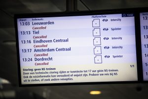 Thumbnail voor Grote treinstoring houdt aan: zondagavond helemaal geen treinverkeer meer