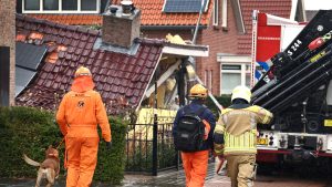 Thumbnail voor Derde persoon levend uit puin gehaald bij ingestort huis Oldenzaal, blijkt vader van gezin