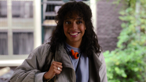 Thumbnail voor Joy Delima over de seksscènes in 'Dirty Lines': 'Eerst de 'dans' oefenen met kleren aan'