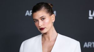 Thumbnail voor Hailey Bieber gestopt met runways: 'Ik had een slechte ervaring met belangrijke casting-director'