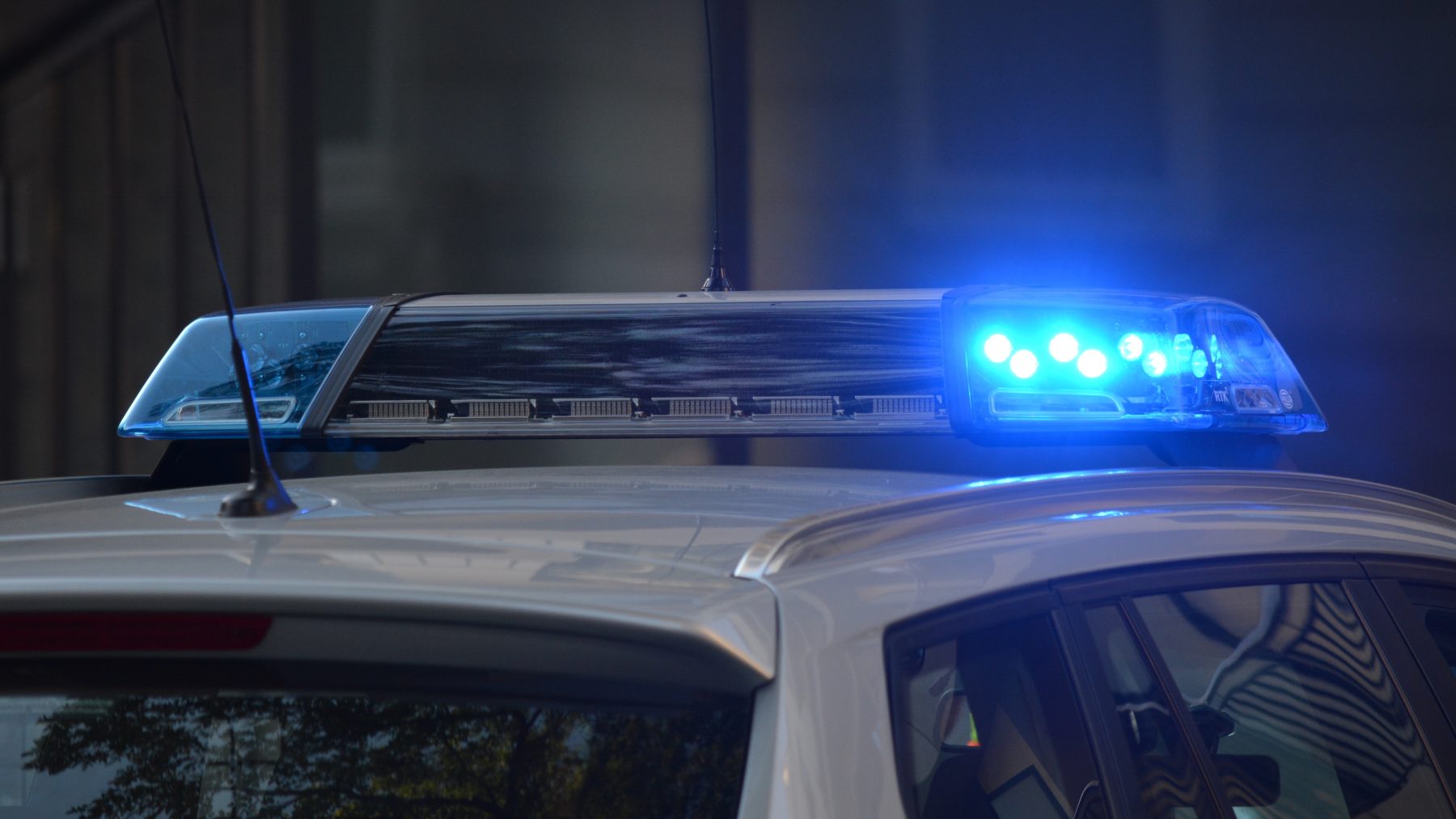 Politie herkent verdachte aan zijn rondingen à la ‘Kim Kardashian’