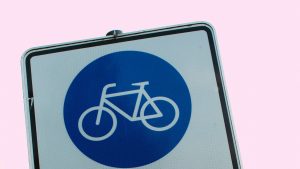 Thumbnail voor Steeds meer letsel door fietsongelukken: 'Elektrische fiets de oorzaak, fietshelm de oplossing'