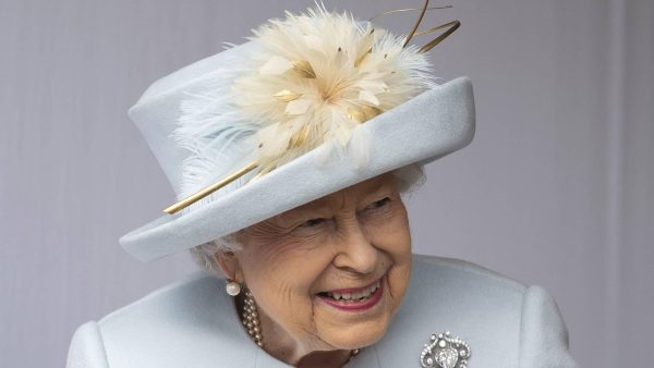 Assistent koningin Elizabeth onthult nieuwe details over paleisleven