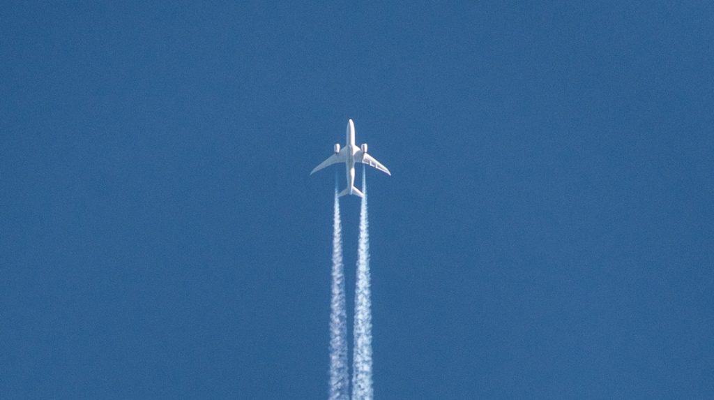 TUI-vlucht maakt noodlanding op Curaçao, passagiers wachten uren op update