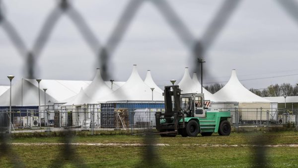 Tenten bij aanmeldcentrum Ter Apel worden afgebroken