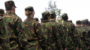 Thumbnail voor Staatssecretaris Defensie wil niet terug naar een dienstplicht