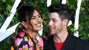 Thumbnail voor Dit is de mooie naam van de babydochter van Priyanka Chopra en Nick Jonas