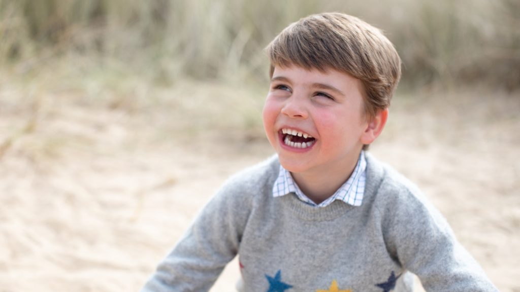 Prins Louis is jarig (4) en dat wordt gevierd met niet één, maar vier nieuwe foto's