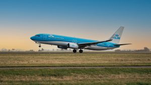 Thumbnail voor ‘Wilde staking’ KLM personeel zorgt voor drukte en uitvallende vluchten op Schiphol