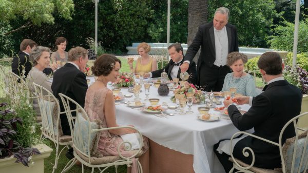 ‘Downton Abbey: A New Era’ is er (en hier zie je backstagebeelden)