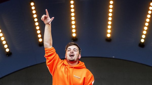 Martin Garrix zorgt voor knallend einde Koningsdag met vuurwerkshow