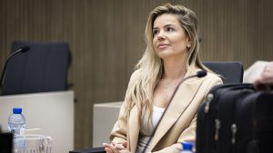 Thumbnail voor Yvonne Coldeweijer moet rectificeren aan Samantha Steenwijk