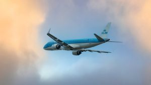 Thumbnail voor KLM annuleert dit weekend zeker tientallen vluchten vanwege drukte