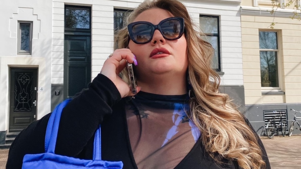 Lotte van Eijk (24) maakt kledinglijn van S tot XXXXXXL: 'Zo belangrijk om je te kunnen uiten'