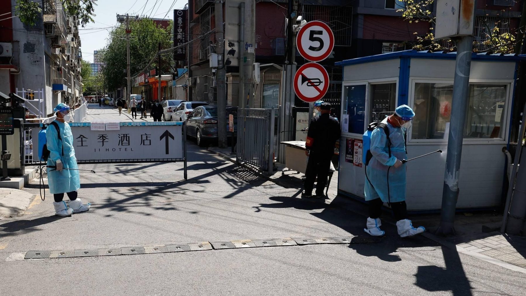 Beijing verscherpt coronamaatregelen, restaurants gaan dicht