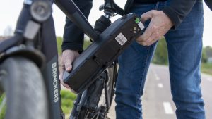 Thumbnail voor E-bike onderdelen massaal gestolen in dorpscentrum: 'Ze staan op de uitkijk'