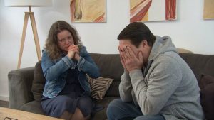 Thumbnail voor Martijn Krabbé houdt het niet droog tijdens ontknoping laatste aflevering 'Uitstel van Executie'
