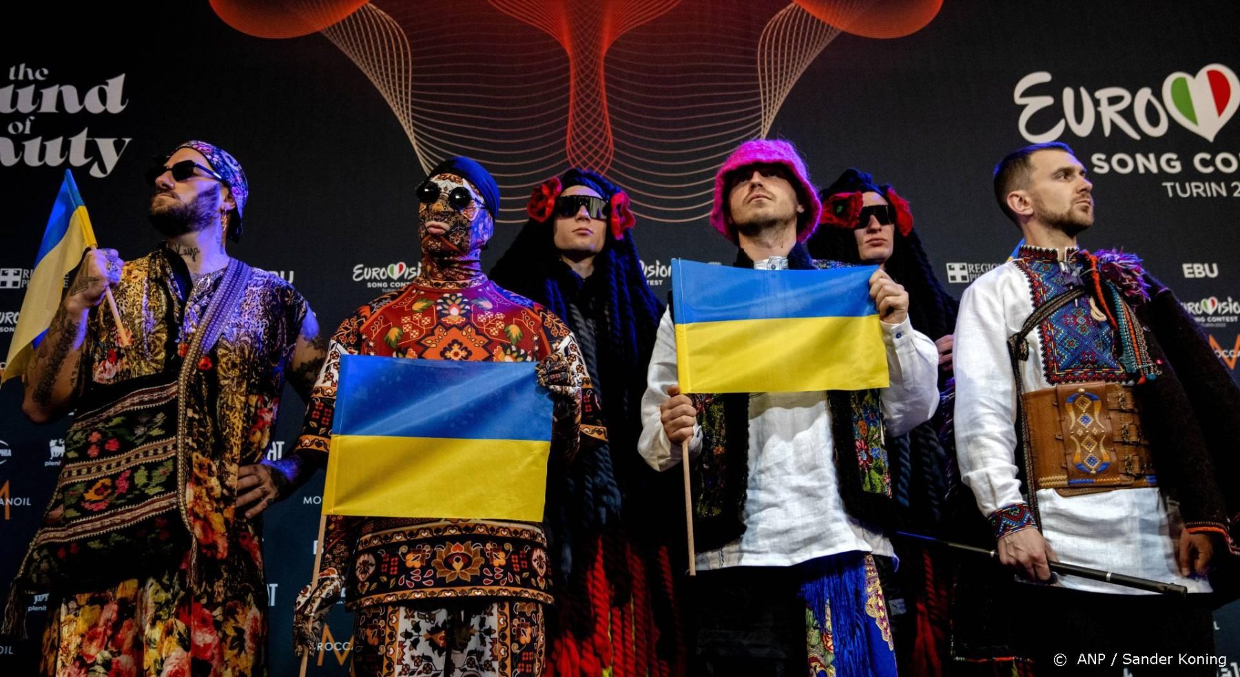 Oekraïense deelnemers willen na songfestival terug de oorlog in