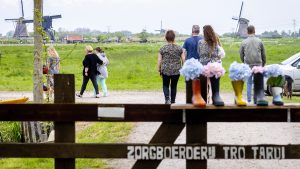 Thumbnail voor Schutter zorgboerderij mailt 'RTL Boulevard' enkele minuten voor schietpartij Alblasserdam