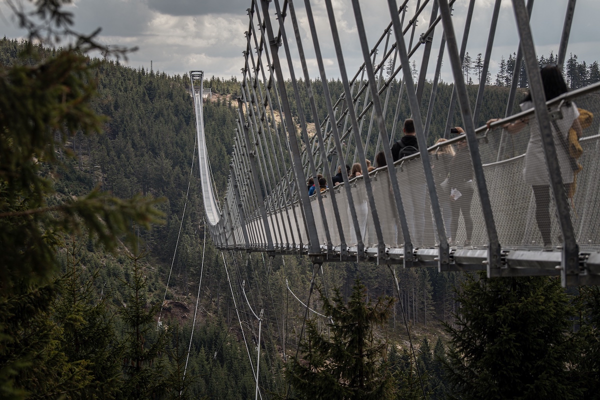 Langste voetgangersbrug ter wereld in Tsjechië is open