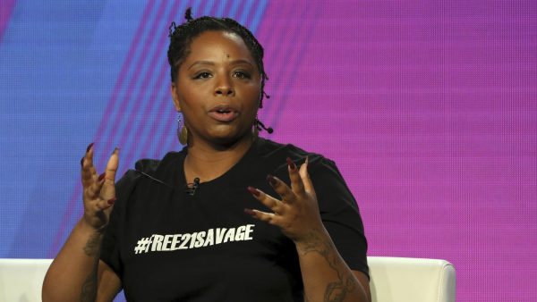 patrisse cullors BLM-oprichtster in opspraak vanwege privéfeest in miljoenenvilla