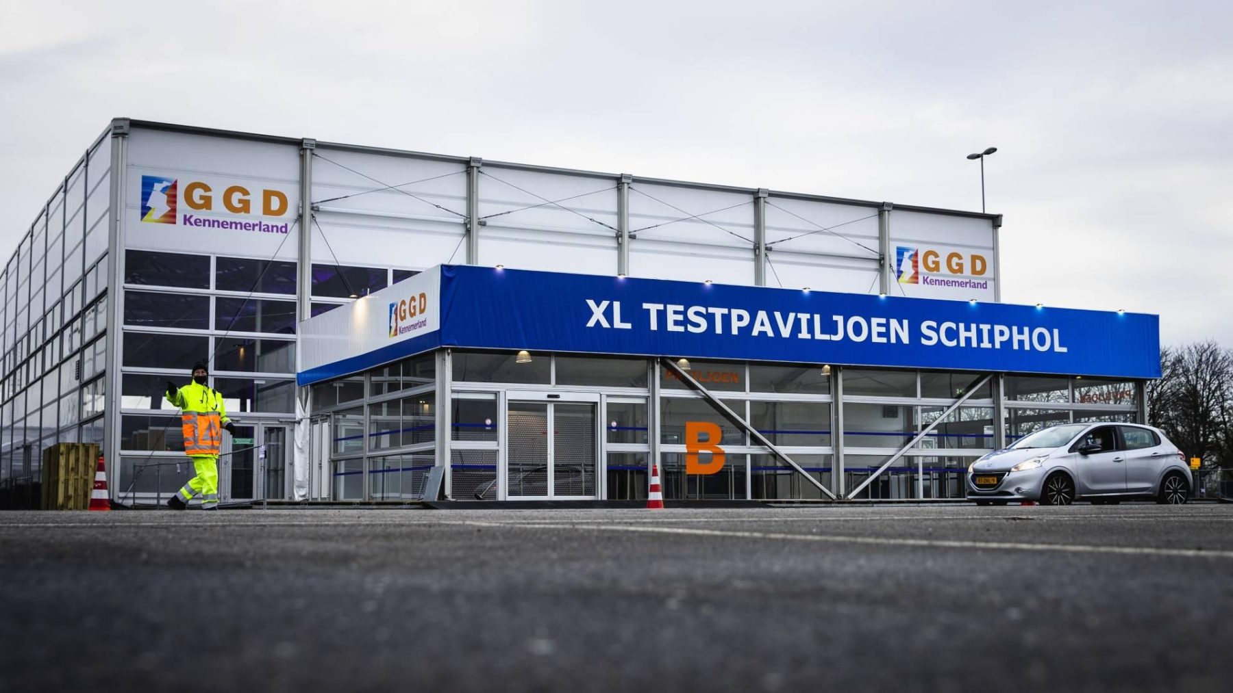 XL-locatie op parkeerterrein bij Schiphol dicht