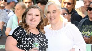 Thumbnail voor Mama June staat achter relatie van Honey Boo Boo (16) met volwassen man