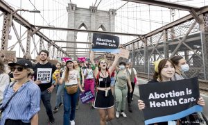 Thumbnail voor Amerikanen demonstreren voor het recht op abortus