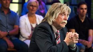 Thumbnail voor OM: onderzoek naar beweringen Johan Derksen loopt nog