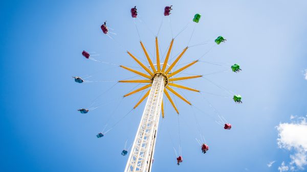 Drie (licht)gewonden bij ongeluk met zweefmolen in Groningen