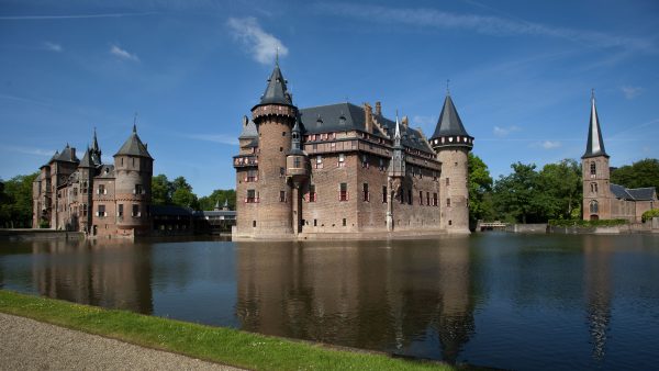 Baronessen Van Zuylen moeten in gesprek over gebruik Kasteel de Haar